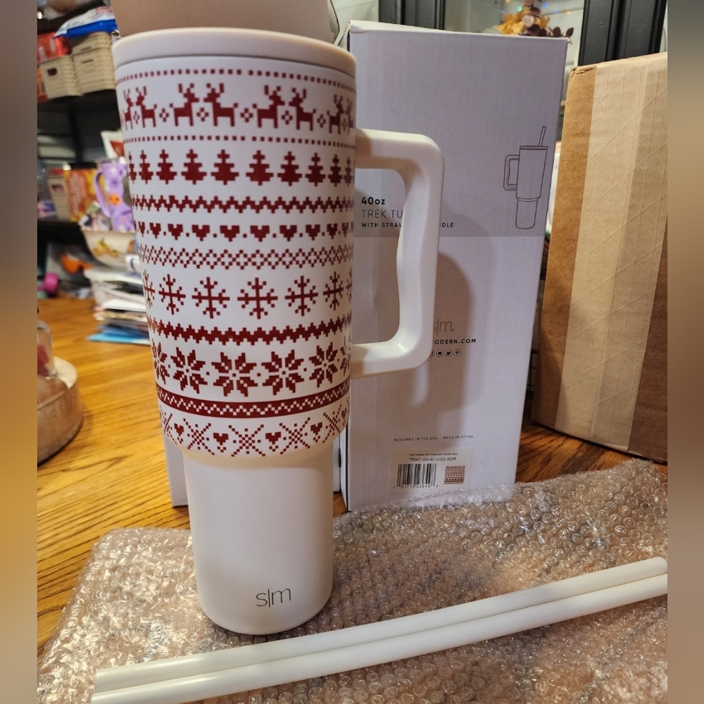 Simple Modern Cup 40oz Trek Ugly Sweater Christmas White